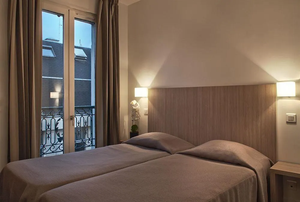 Louisa Hotel 2*